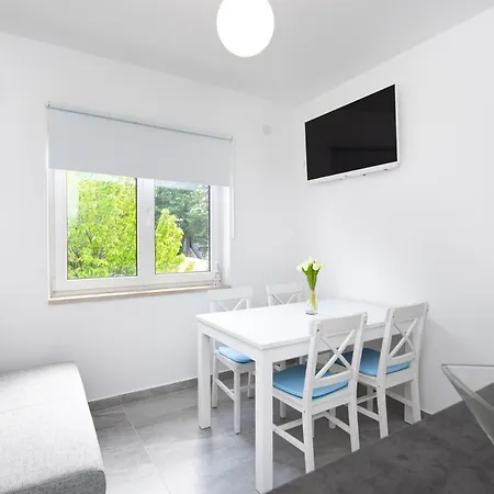 Brand New Apartments Viktorija Just 250M From The Beach! Krk Town Exterior photo