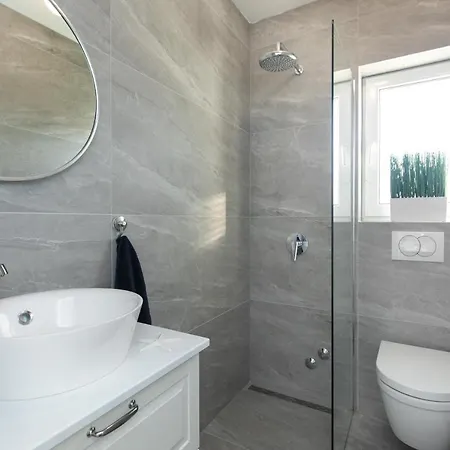 Brand New Apartments Viktorija Just 250M From The Beach! Krk Town Exterior photo