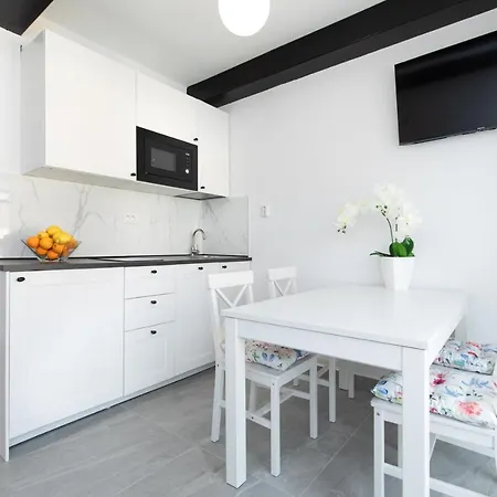 Brand New Apartments Viktorija Just 250M From The Beach! Krk Town Exterior photo