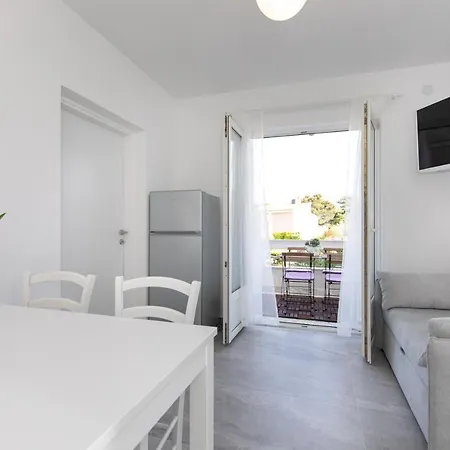 Brand New Apartments Viktorija Just 250M From The Beach! Krk Town Exterior photo