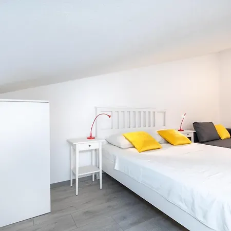 Brand New Apartments Viktorija Just 250M From The Beach! Krk Town Exterior photo