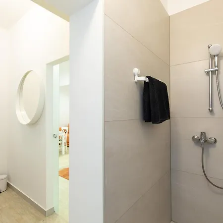 Brand New Apartments Viktorija Just 250M From The Beach! Krk Town Exterior photo