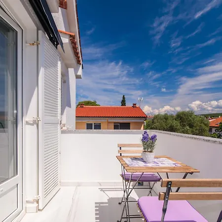 Brand New Apartments Viktorija Just 250M From The Beach! Krk Town Exterior photo
